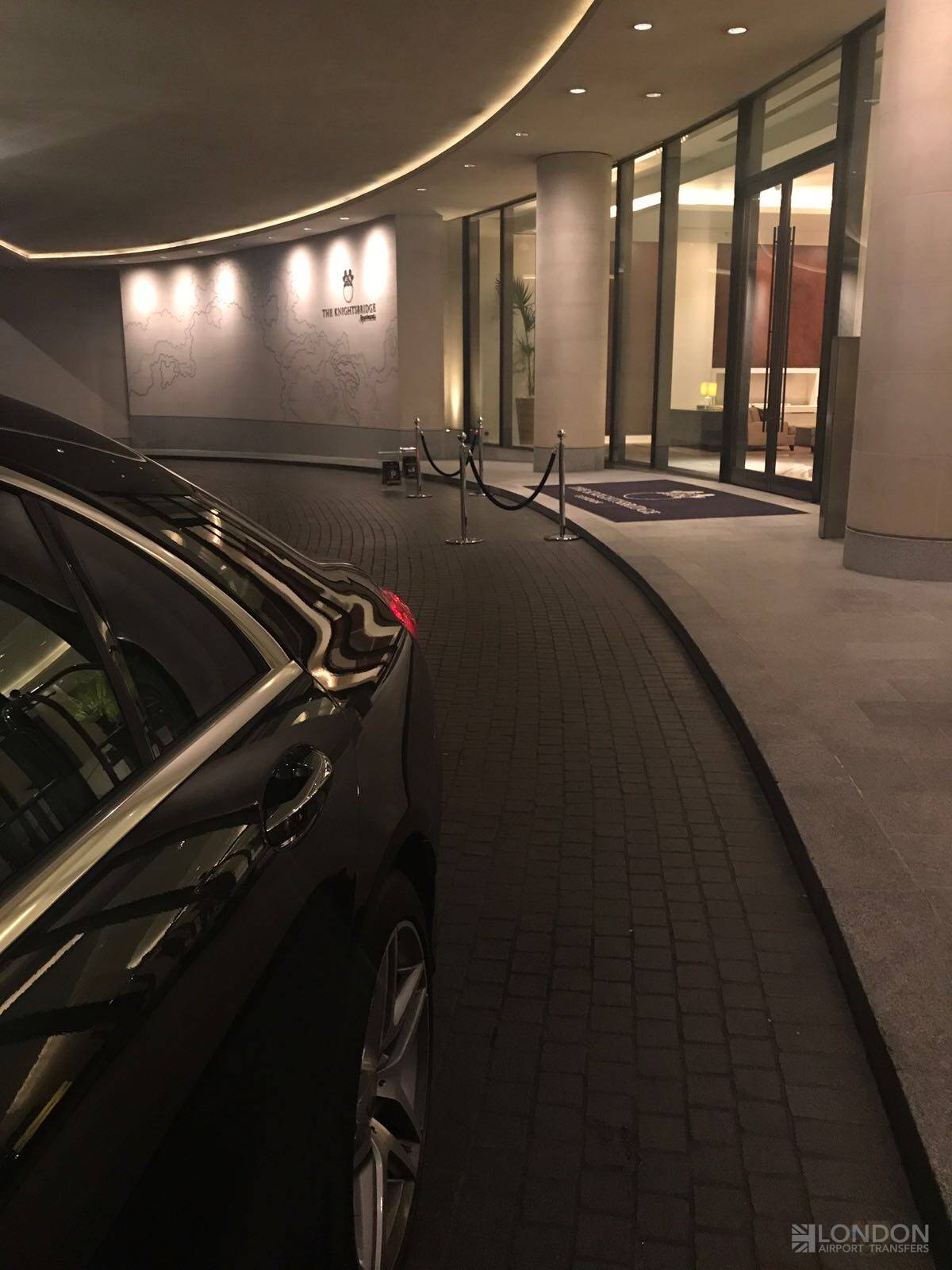London Airport Transfers at The Knightsbridge Apartments