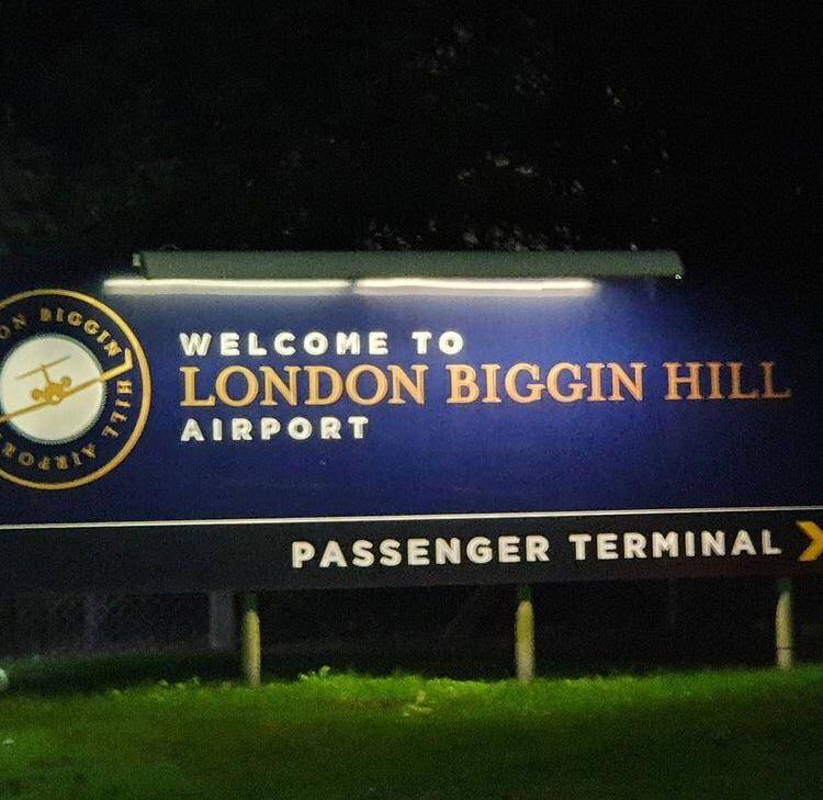 Biggin Hill Luxury Airport Transfers - London Airport Transfers