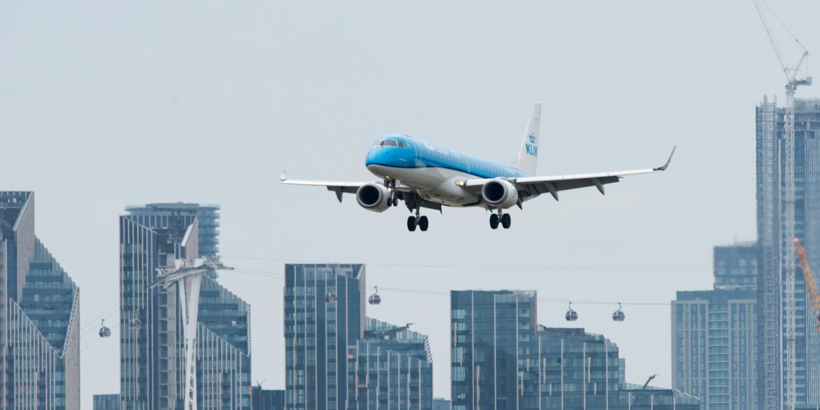 London City Airport Best Airport in April - London Airport Transfers