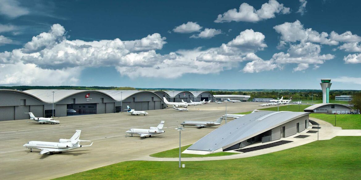 Farnborough Airport expands - London Airport Transfers